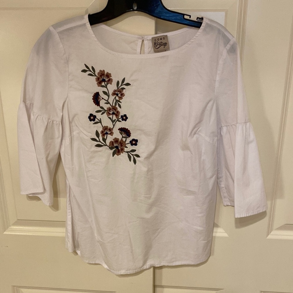 Cotton floral embroidery blouse